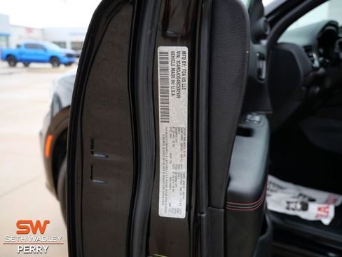 Used 2025 Dodge Durango GT AWD/4WD image 36