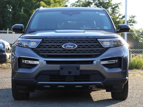 Certified 2023 Ford Explorer XLT w/ Equipment Group 202A AWD/4WD image 2