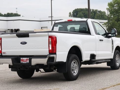 Used 2023 Ford F250 XL w/ XL Driver Assist Package RWD image 9