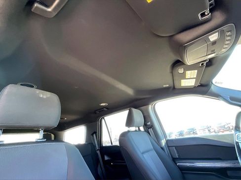 Used 2021 Ford Expedition XLT image 26