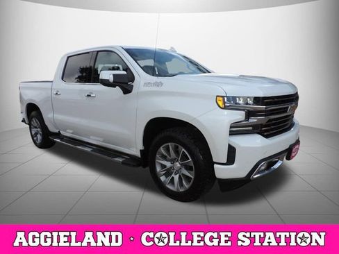 Used 2020 Chevrolet Silverado 1500 High Country w/ Technology Package AWD/4WD image 3