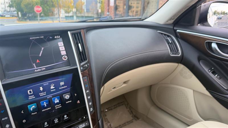 Used 2018 INFINITI Q50 Luxe w/ Essential Package (3.0T Luxe) RWD image 34