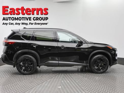 Used 2023 Nissan Rogue SV w/ SV Premium B Package AWD/4WD image 4