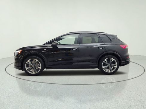 Used 2024 Audi Q4 e-tron Premium Plus w/ Premium Plus AWD/4WD image 8