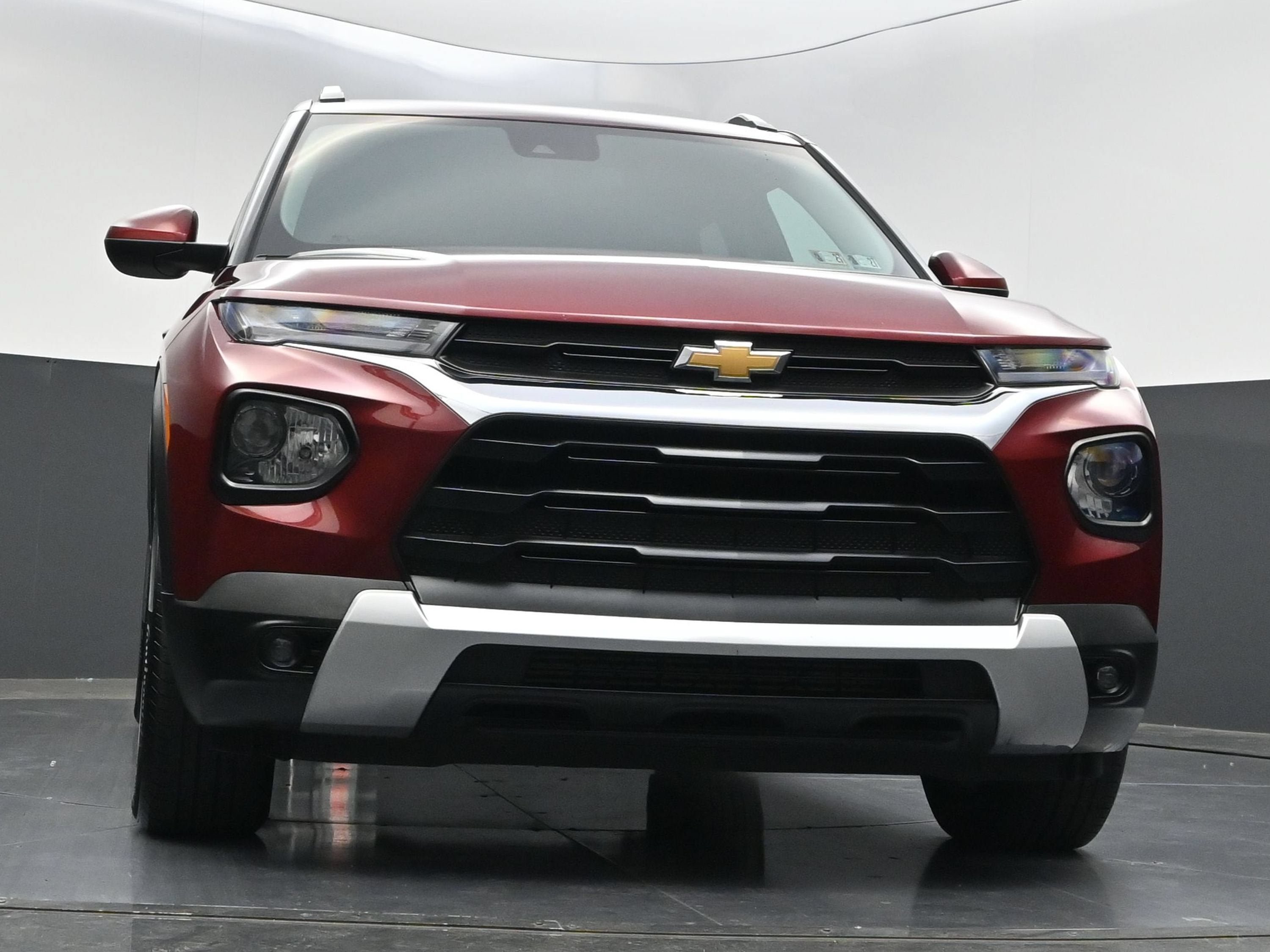 Used 2023 Chevrolet TrailBlazer LT FWD image 35