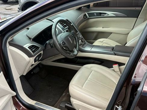 Used 2019 Lincoln MKZ Premiere image 4