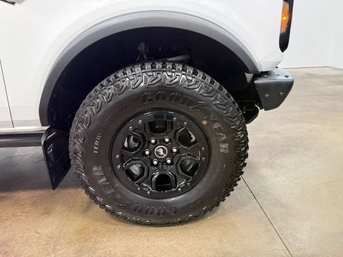Used 2024 Ford Bronco Wildtrak AWD/4WD image 88