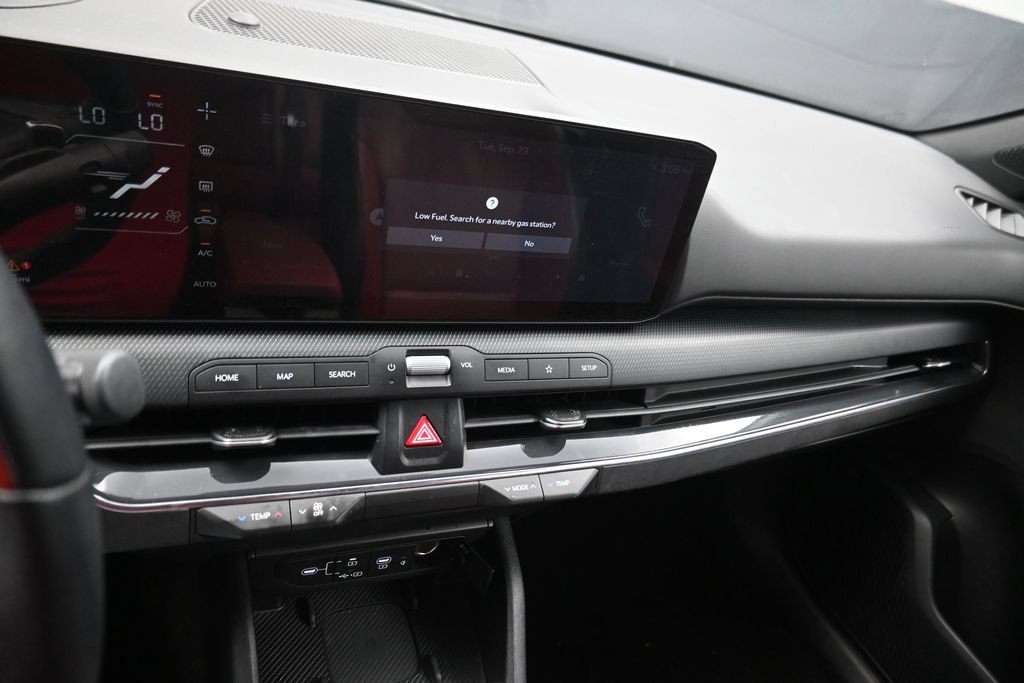 Used 2025 Kia K4 GT-Line w/ GT-Line Premium Package FWD image 8