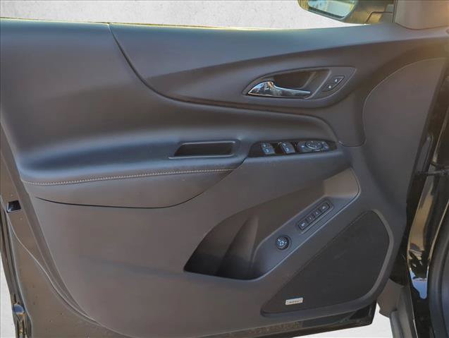 Used 2023 Chevrolet Equinox Premier FWD image 7