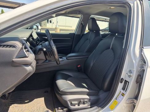 Used 2023 Toyota Camry SE FWD image 15