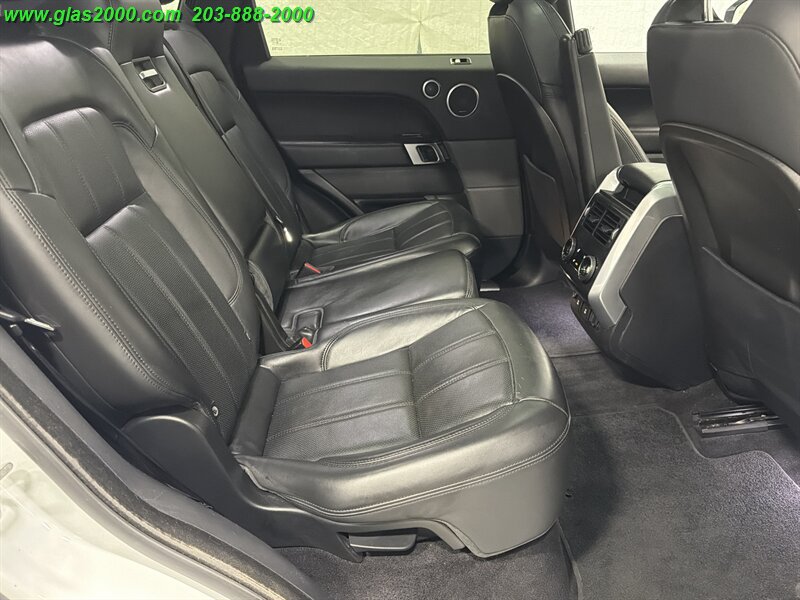 Used 2020 Land Rover Range Rover Sport HSE AWD/4WD image 10