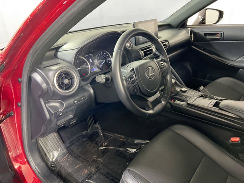 Used 2022 Lexus IS 300 w/ Accessory Package image 9