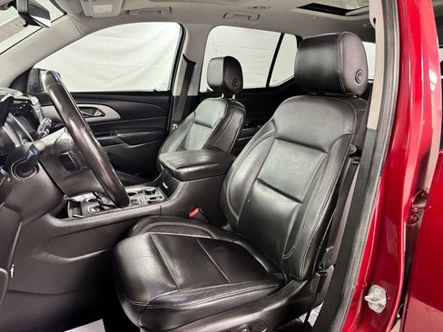 Used 2018 Chevrolet Traverse LT AWD/4WD image 7