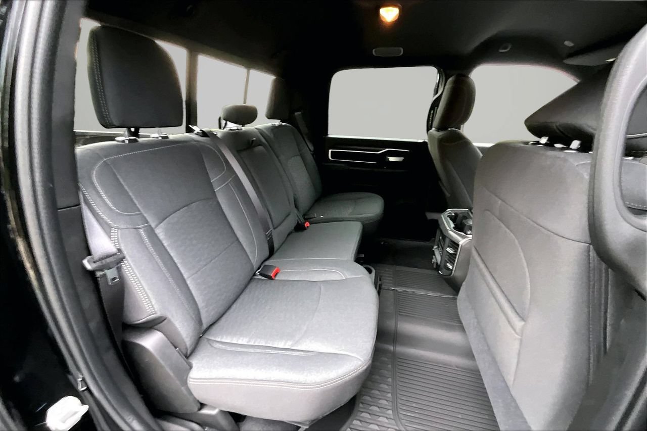 New 2026 RAM 3500 Big Horn AWD/4WD image 18