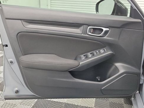 Certified 2025 Honda Civic Sport image 18