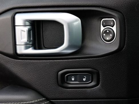 Used 2022 Jeep Wrangler Unlimited Sahara w/ Cold Weather Group image 44