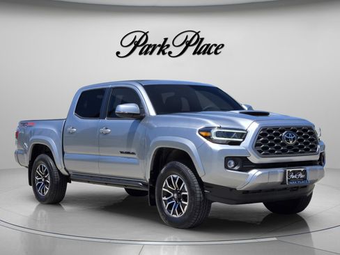 Used 2023 Toyota Tacoma TRD Sport w/ Technology Package AWD/4WD image 7
