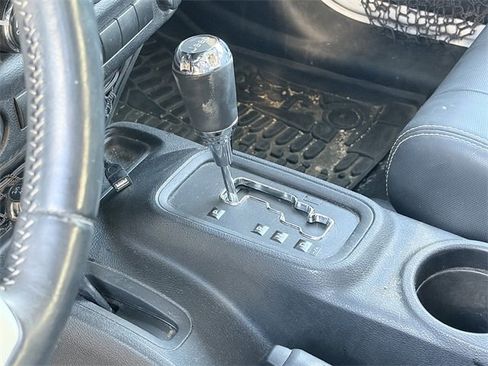 Used 2012 Jeep Wrangler Unlimited Sport image 7