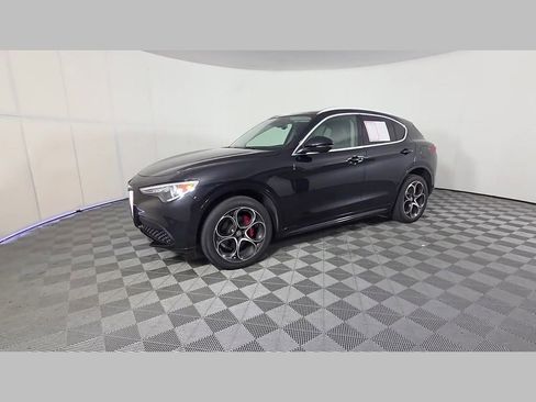 Used 2020 Alfa Romeo Stelvio Ti w/ Active Blind Spot Package AWD/4WD image 50