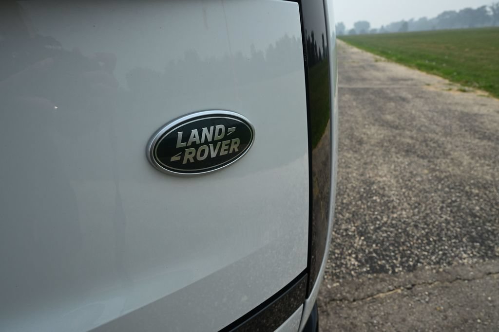 Used 2023 Land Rover Range Rover Long Wheelbase SE AWD/4WD image 11