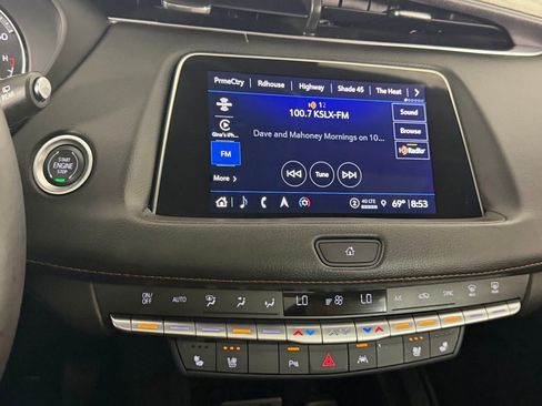 Used 2023 Cadillac XT4 Premium Luxury image 19