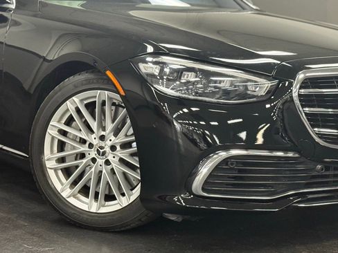 Used 2023 Mercedes-Benz S 580 4MATIC Sedan image 4