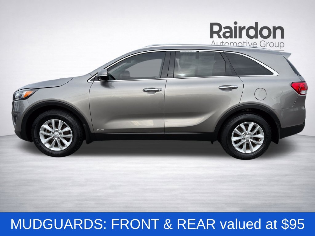 Used 2018 Kia Sorento AWD image 4