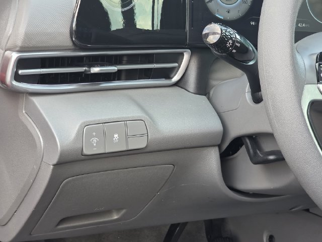Used 2024 Hyundai Elantra SEL FWD image 21