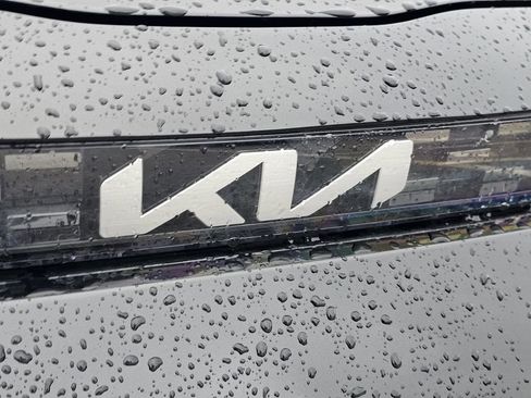 Certified 2023 Kia Soul EX image 3