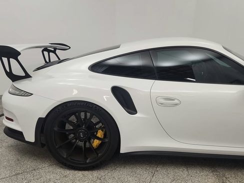 Used 2016 Porsche 911 GT3 RS RWD image 16