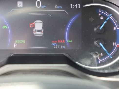 Used 2024 Toyota RAV4 XLE AWD/4WD image 20