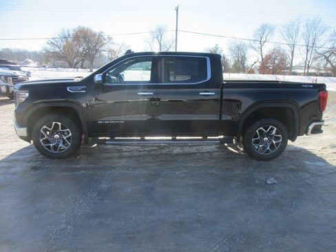 New 2026 GMC Sierra 1500 SLT w/ SLT Premium Plus Package image 9