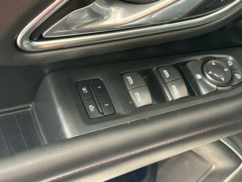 Used 2021 Chevrolet Suburban RST AWD/4WD image 13