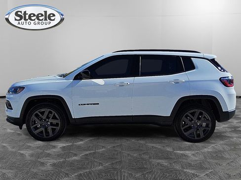 New 2026 Jeep Compass Latitude image 2