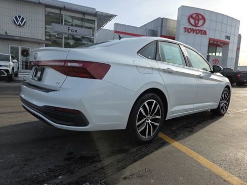 Used 2025 Volkswagen Jetta SE image 7