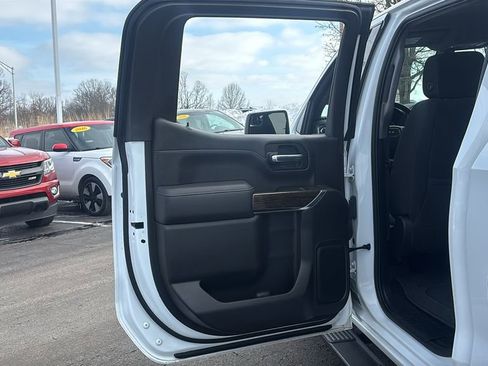 Used 2022 GMC Sierra 1500 Elevation w/ LPO, Elevation Black Package image 28