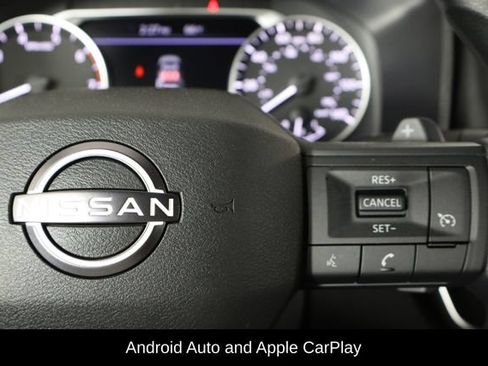 Used 2025 Nissan Rogue S FWD image 10
