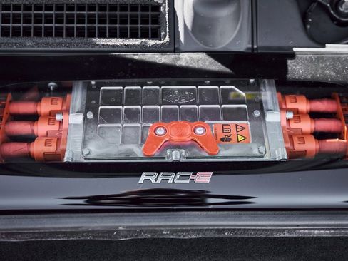 Used 2023 Ferrari SF90 Stradale Base image 19