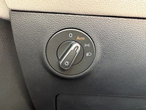 New 2025 Volkswagen Taos S image 22