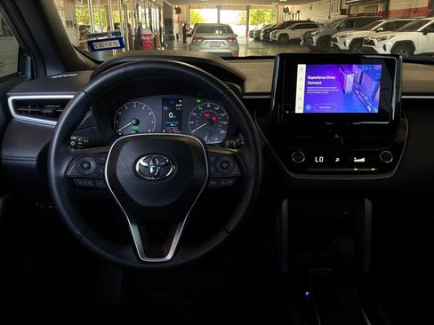Used 2024 Toyota Corolla Cross AWD Hybrid image 16