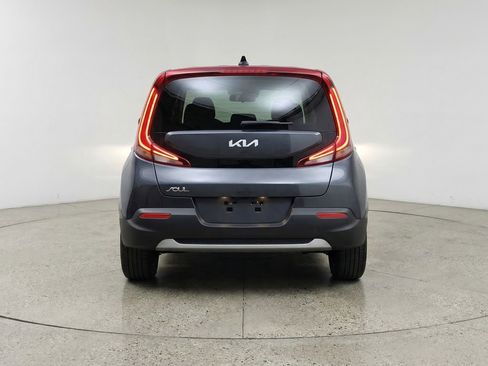 Used 2025 Kia Soul LX w/ LX Technology Package FWD image 7