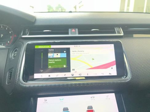 Used 2018 Land Rover Range Rover Velar R-Dynamic SE AWD/4WD image 11