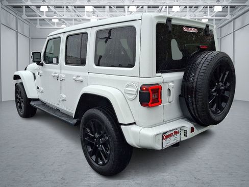 Certified 2021 Jeep Wrangler Unlimited Sahara image 3
