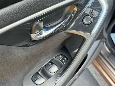 Used 2014 Nissan Altima 2.5 S FWD image 14