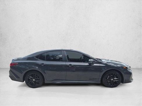 Used 2026 Toyota Camry SE FWD image 4