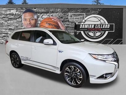 Used 2018 Mitsubishi Outlander 4WD Plug-In Hybrid