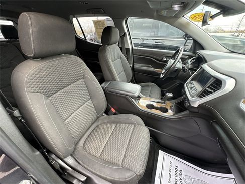 Used 2019 GMC Acadia SLE image 24