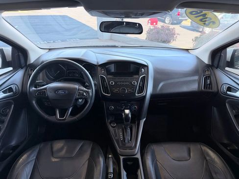 Used 2016 Ford Focus SE w/ Equipment Group 201A image 18