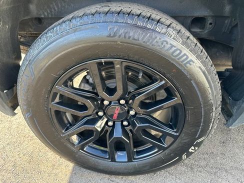 Used 2023 GMC Sierra 1500 Elevation AWD/4WD image 10