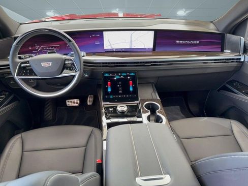 Used 2026 Cadillac Escalade ESV 2WD w/ LPO, Floor Liner Package image 17